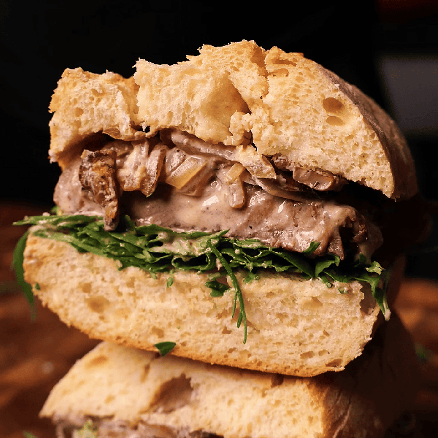 Steak Sandwich με Healthy Σάλτσα Μανιταριού